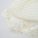 Doily Lamp / 手編みのレースの灯り